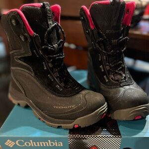 Columbia Bugaboot Plus black and bright rose boots size 7.5 women